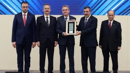 GTÜ’lü Akademisyene ASELSAN’dan "Üniversite-Savunma Sanayii İş Birliği Ödülü”