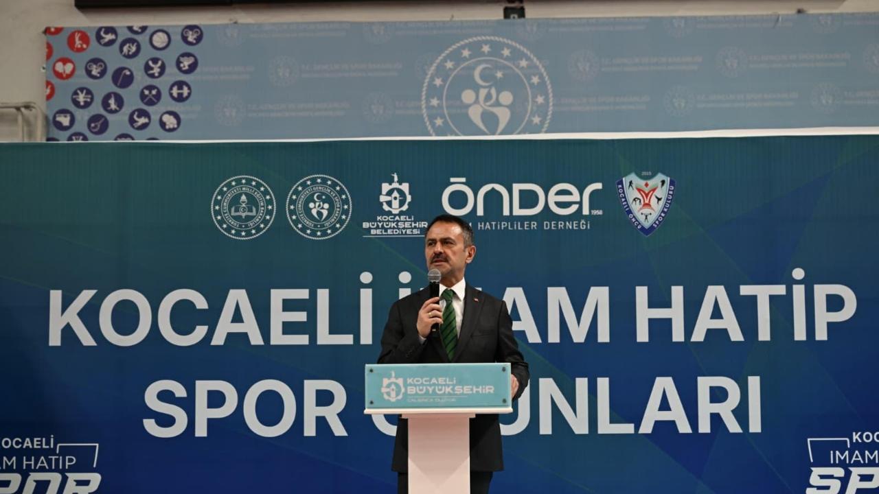 İmam Hatip Spor Oyunları Açılış Töreni, Vali İlhami Aktaş’ın Katılımlarıyla Yapıldı