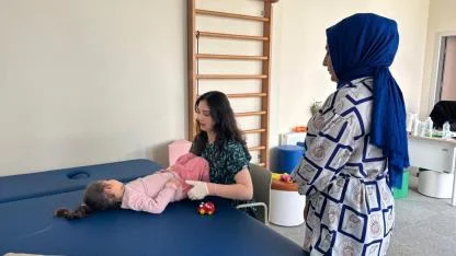 Irak’tan gelen aile, Gonca ile umuda tutundu