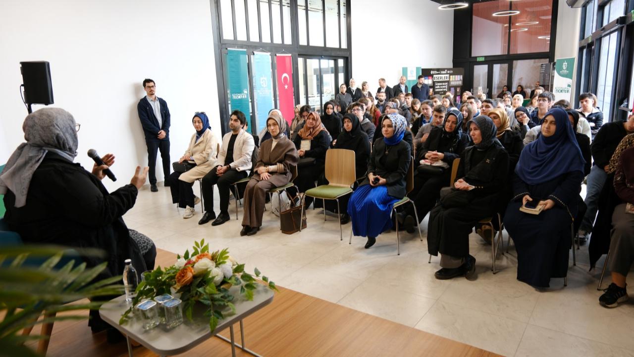 Kitapların izinde Kocaeli’yi adım adım keşfettiler