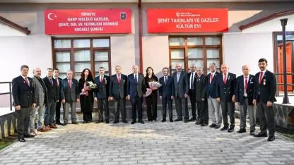 KKTC 5. Cumhurbaşkanı Ersin Tatar ve Vali İlhami Aktaş, Şehit ve Gazi Derneklerini  ziyaret etti