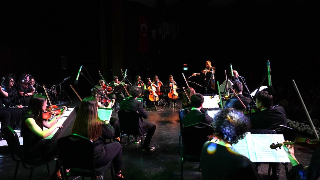 Ney ile klasik müziğin senfonik dansı