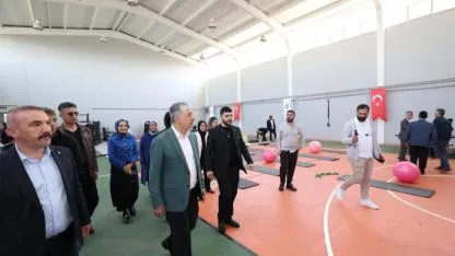 TAVŞANCIL KAPALI SPOR SALONU YENİ YÜZÜYLE AÇILDI