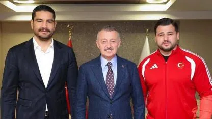 Başkan Büyükakın, güreşten iki önemli ismi ağırladı